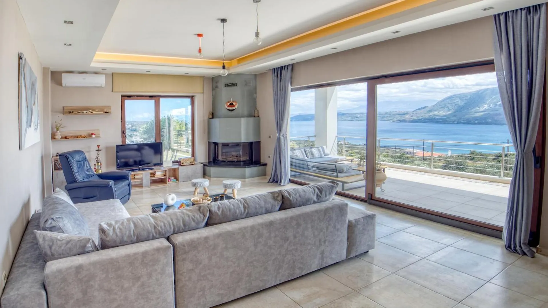 2-Bedroom, Sea-View Apartment - Balcony In Heaven! Korakiai